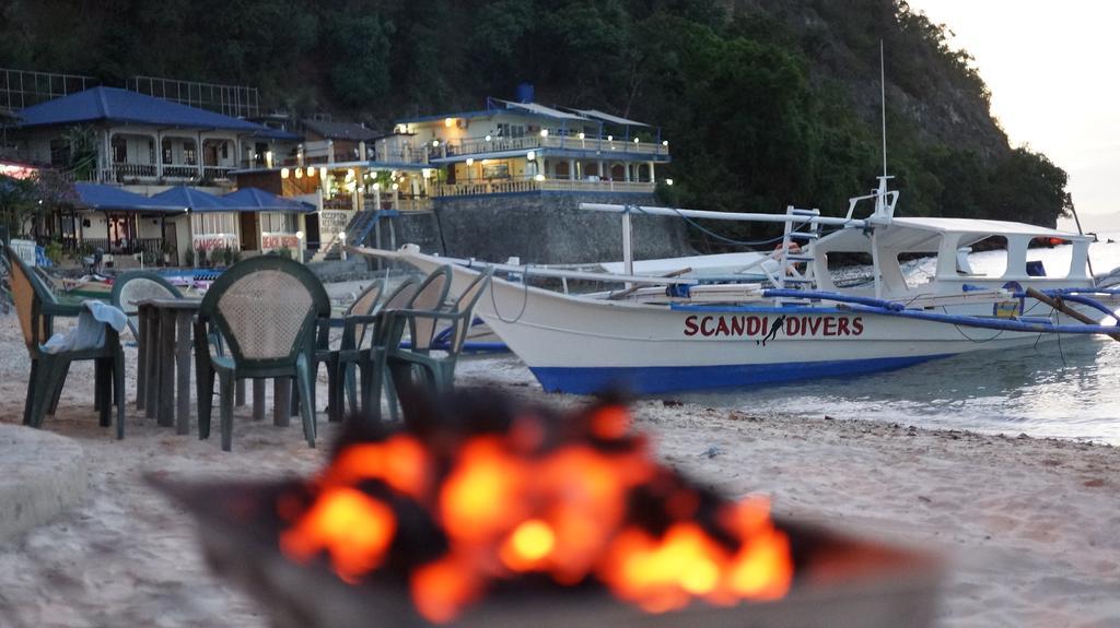 Scandi Divers Puerto Galera Buitenkant foto