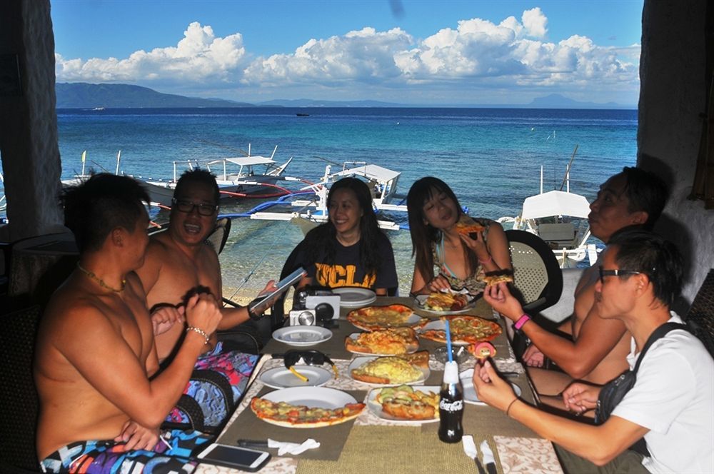 Scandi Divers Puerto Galera Buitenkant foto