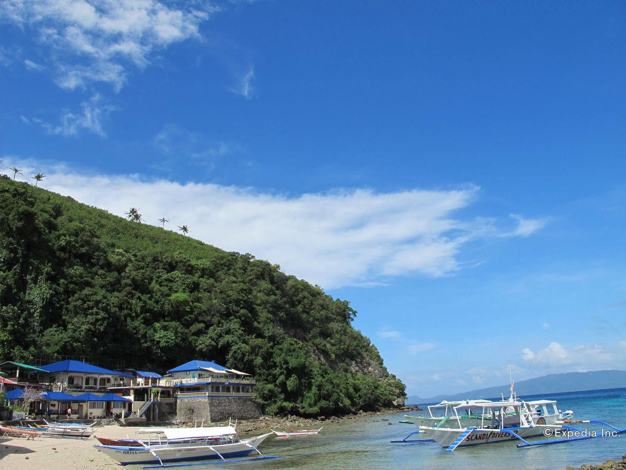 Scandi Divers Puerto Galera Buitenkant foto