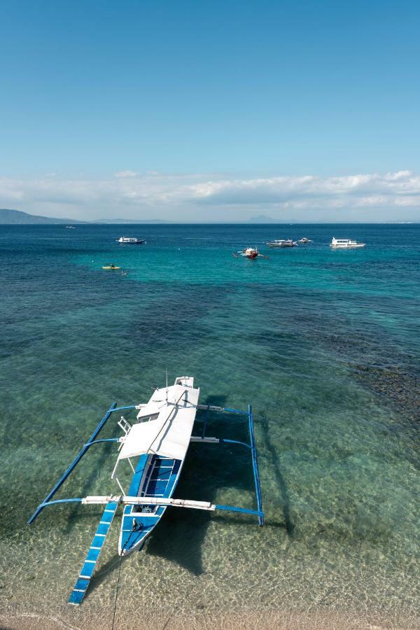 Scandi Divers Puerto Galera Buitenkant foto
